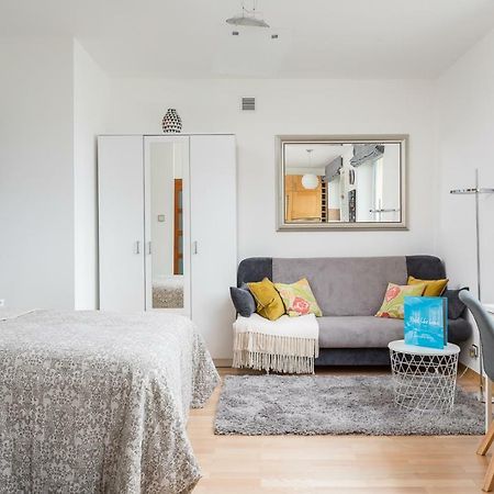 Rent Like Home - Aleja Wyzwolenia 10 ワルシャワ エクステリア 写真